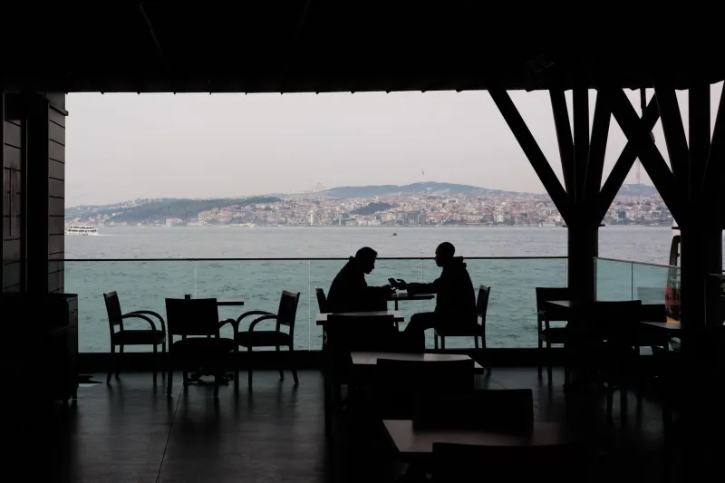 Words That Work: What America's Top Executives Quietly Discover About Communication Through Alsancak's Most Eloquent Companions